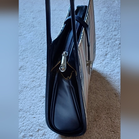 BURBERRY Vintage Purse - Picture 7 of 8